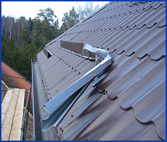 ОТОРВАНЫ СНЕГОЗАДЕРЖАТЕЛИ